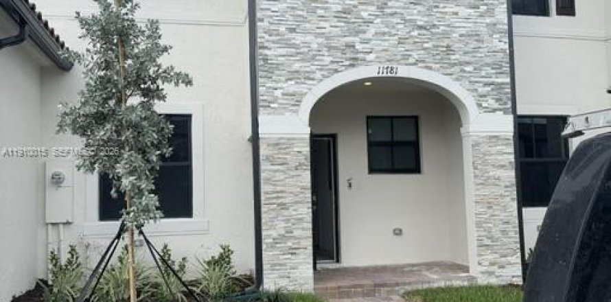 Adosado en Homestead, Florida 3 dormitorios, 137.77 m2 № 2054992