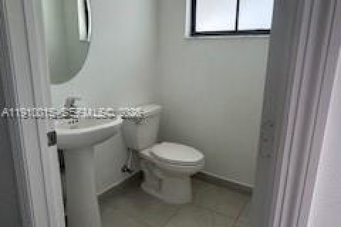 Adosado en alquiler en Homestead, Florida, 3 dormitorios, 137.77 m2 № 2054992 - foto 14