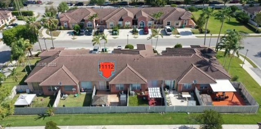 Таунхаус в Хомстед, Флорида 2 спальни, 104.98м2 № 1963596