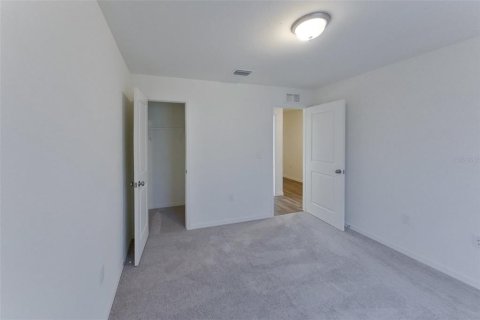 Villa ou maison à louer à Lehigh Acres, Floride: 4 chambres, 134.62 m2 № 2429481 - photo 3