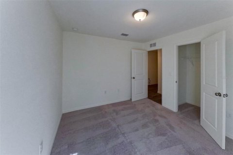 Villa ou maison à louer à Lehigh Acres, Floride: 4 chambres, 134.62 m2 № 2429481 - photo 5
