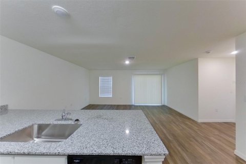 Villa ou maison à louer à Lehigh Acres, Floride: 4 chambres, 134.62 m2 № 2429481 - photo 10