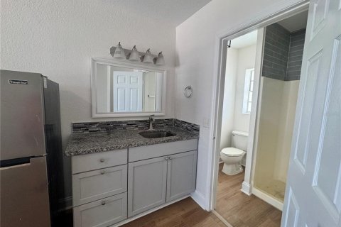 Apartamento en alquiler en Daytona Beach Shores, Florida, 32.52 m2 № 1901148 - foto 5