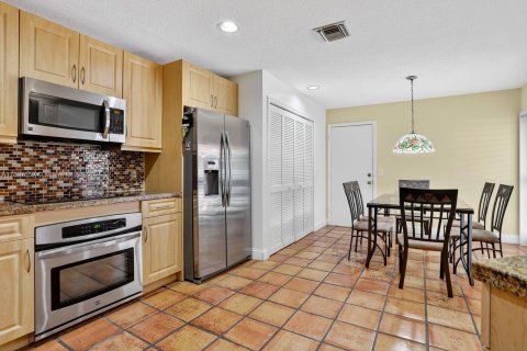 Adosado en venta en Pompano Beach, Florida, 4 dormitorios, 211.63 m2 № 1949652 - foto 6