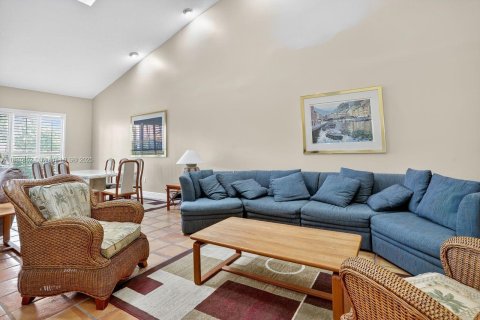 Adosado en venta en Pompano Beach, Florida, 4 dormitorios, 211.63 m2 № 1949652 - foto 19