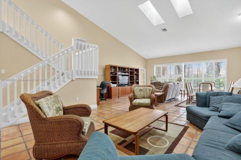 Adosado en venta en Pompano Beach, Florida, 4 dormitorios, 211.63 m2 № 1949652 - foto 18