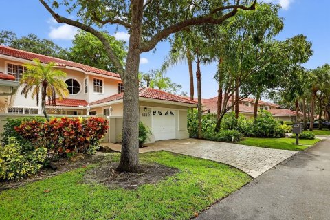 Adosado en venta en Pompano Beach, Florida, 4 dormitorios, 211.63 m2 № 1949652 - foto 2