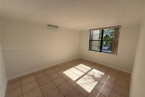 Copropriété à louer à Miami, Floride: 2 chambres, 86.12 m2 № 1956663 - photo 11