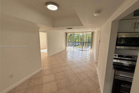 Copropriété à louer à Miami, Floride: 2 chambres, 86.12 m2 № 1956663 - photo 4