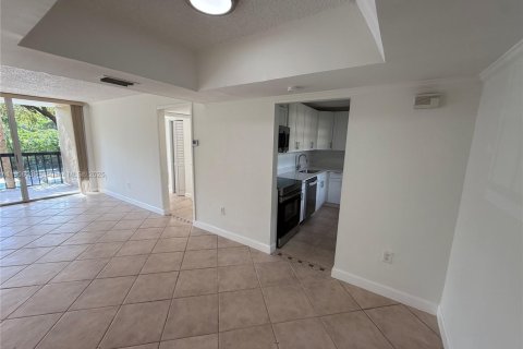 Copropriété à louer à Miami, Floride: 2 chambres, 86.12 m2 № 1956663 - photo 18