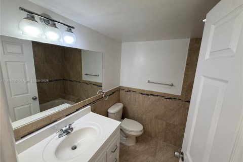 Copropriété à louer à Miami, Floride: 2 chambres, 86.12 m2 № 1956663 - photo 6