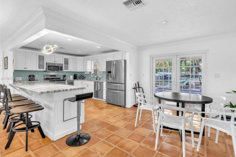 Villa ou maison à vendre à Pompano Beach, Floride: 3 chambres, 135.36 m2 № 1976648 - photo 11