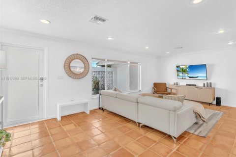 Villa ou maison à vendre à Pompano Beach, Floride: 3 chambres, 135.36 m2 № 1976648 - photo 8