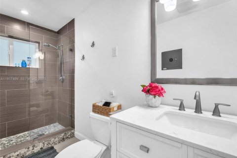 Villa ou maison à vendre à Pompano Beach, Floride: 3 chambres, 135.36 m2 № 1976648 - photo 23