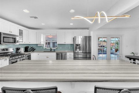 Villa ou maison à vendre à Pompano Beach, Floride: 3 chambres, 135.36 m2 № 1976648 - photo 15