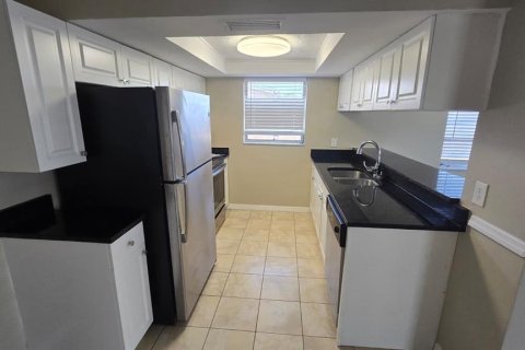 House in Holiday, Florida 3 bedrooms, 148.27 sq.m. № 1903780 - photo 3