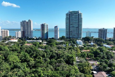 Condo in Miami, Florida, 2 bedrooms  № 2318079