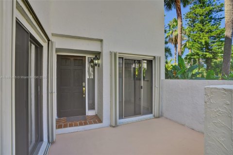 House in Aventura, Florida 1 bedroom, 81.01 sq.m. № 1954161 - photo 16