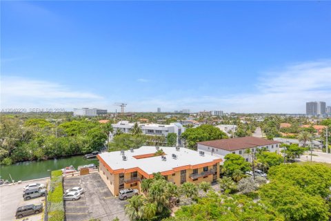 Condo in North Miami Beach, Florida, 1 bedroom  № 2086607 - photo 18