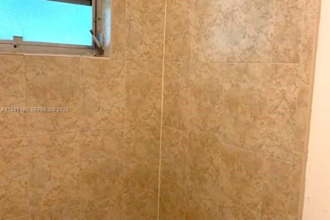 Condo in Dania Beach, Florida, 2 bedrooms  № 2031751 - photo 14