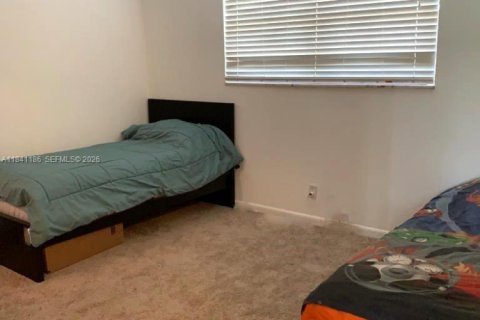 Condo in Dania Beach, Florida, 2 bedrooms  № 2031751 - photo 19