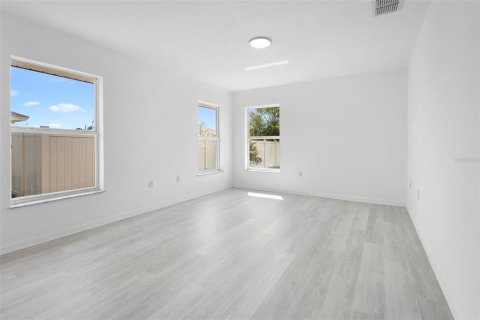 House in Sebring, Florida 3 bedrooms, 164.62 sq.m. № 1717534 - photo 19