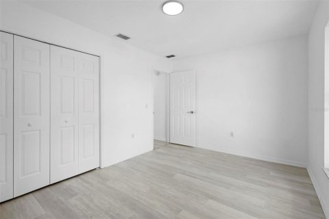 House in Sebring, Florida 3 bedrooms, 164.62 sq.m. № 1717534 - photo 15