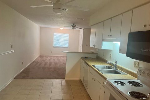 Villa ou maison à vendre à Bradenton, Floride: 2 chambres, 96.99 m2 № 1318211 - photo 5