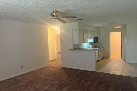 Villa ou maison à vendre à Bradenton, Floride: 2 chambres, 96.99 m2 № 1318211 - photo 4