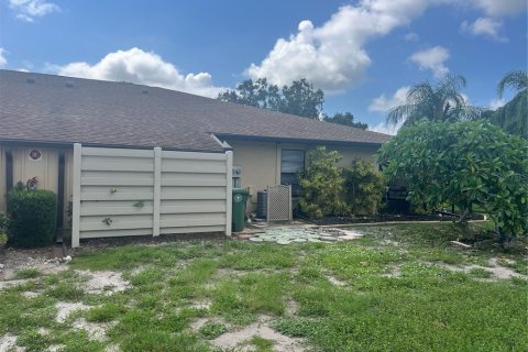 Villa ou maison à vendre à Bradenton, Floride: 2 chambres, 96.99 m2 № 1318211 - photo 3