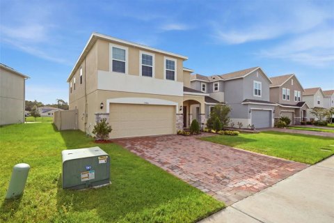 Villa ou maison à vendre à Kissimmee, Floride: 4 chambres, 200.2 m2 № 2294492 - photo 9