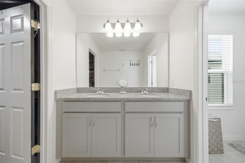 Villa ou maison à vendre à Kissimmee, Floride: 4 chambres, 200.2 m2 № 2294492 - photo 28