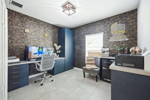 Villa ou maison à vendre à Kissimmee, Floride: 4 chambres, 200.2 m2 № 2294492 - photo 18