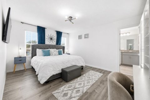 Villa ou maison à vendre à Kissimmee, Floride: 4 chambres, 200.2 m2 № 2294492 - photo 5