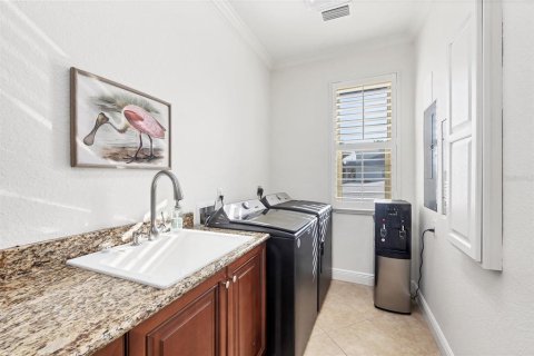 House in Englewood, Florida 3 bedrooms, 226.12 sq.m. № 1722983 - photo 19