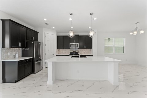 House in Saint Cloud, Florida 5 bedrooms № 1850582 - photo 17