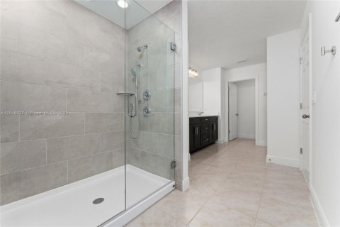 House in Saint Cloud, Florida 5 bedrooms № 1850582 - photo 21