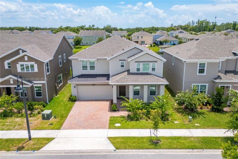 House in Saint Cloud, Florida 5 bedrooms № 1850582 - photo 11