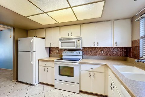 Condominio en venta en Venice, Florida, 1 dormitorio, 66.33 m2 № 1568578 - foto 8