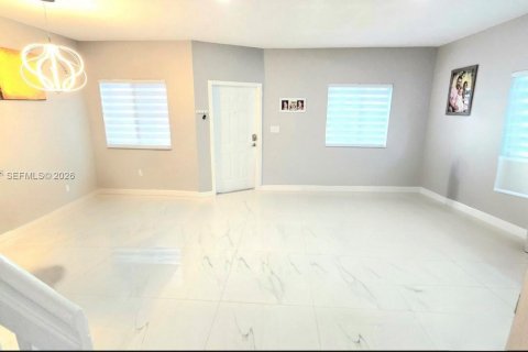 Townhouse in Homestead, Florida 3 bedrooms, 141.03 sq.m. № 2000865
