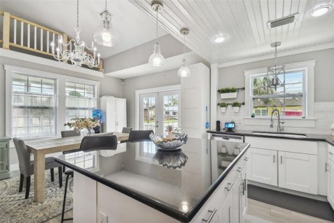 Casa en venta en Tampa, Florida, 3 dormitorios, 193.05 m2 № 1648742 - foto 19