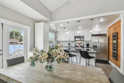 Casa en venta en Tampa, Florida, 3 dormitorios, 193.05 m2 № 1648742 - foto 14
