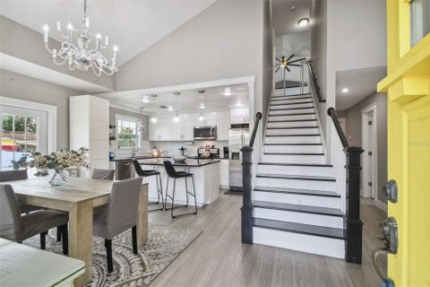 Casa en venta en Tampa, Florida, 3 dormitorios, 193.05 m2 № 1648742 - foto 9