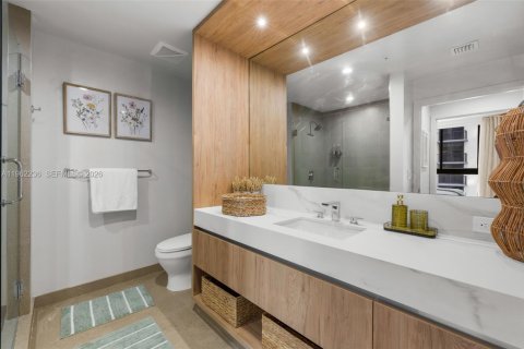 Condo in Miami, Florida, 1 bedroom  № 2026283 - photo 16