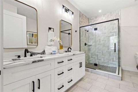 Townhouse in Tampa, Florida 3 bedrooms, 210.33 sq.m. № 1755530 - photo 16