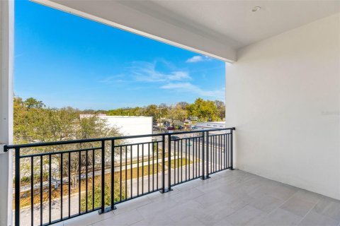Townhouse in Tampa, Florida 3 bedrooms, 210.33 sq.m. № 1755530 - photo 24