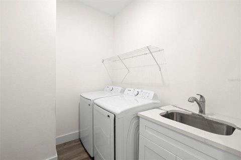 Townhouse in Tampa, Florida 3 bedrooms, 210.33 sq.m. № 1755530 - photo 23