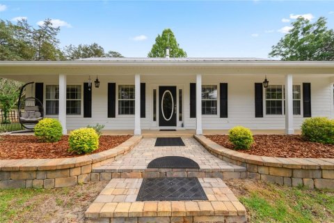 House in Alachua, Florida 3 bedrooms, 210.61 sq.m. № 2223156