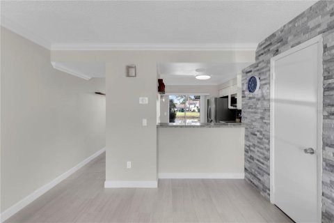 Touwnhouse à louer à Kissimmee, Floride: 2 chambres, 92.16 m2 № 2384116 - photo 8