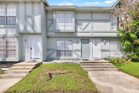 Touwnhouse à Kissimmee, Floride 2 chambres, 92.16 m2 № 2384116